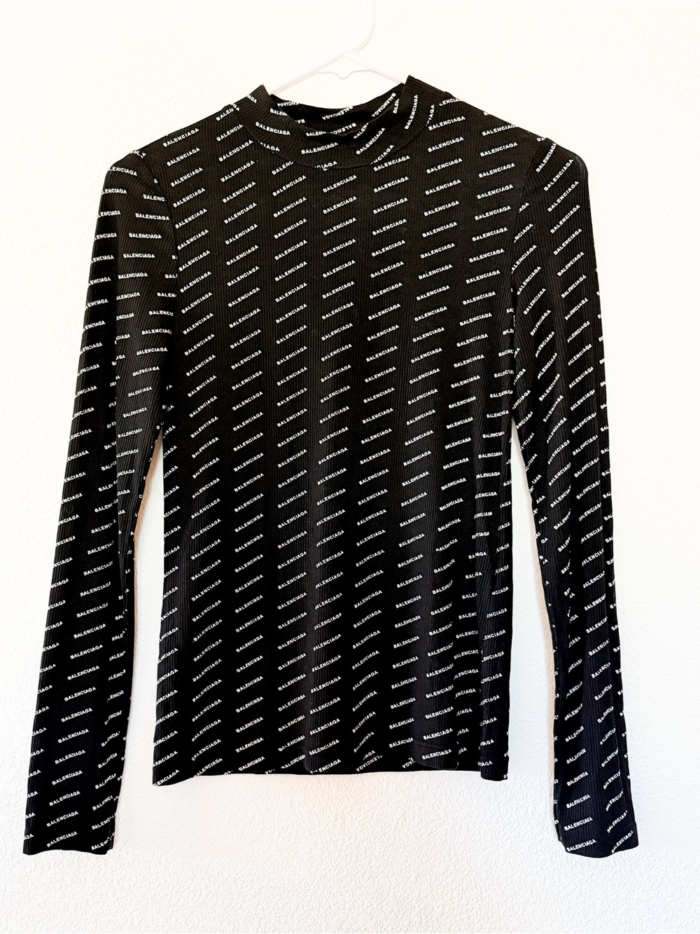 Balenciaga Black Logo-Print Long Sleeve Top size Small